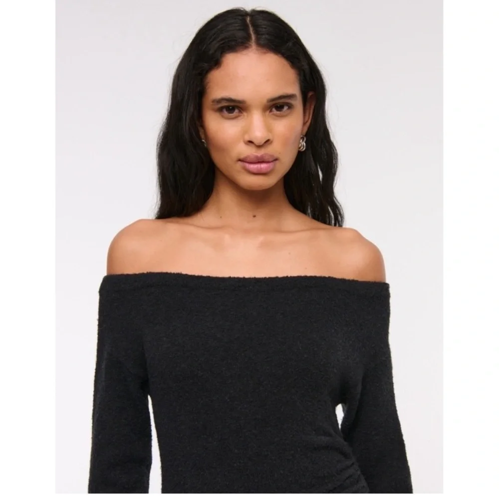 Abercrombie & Fitch Boucle Knit Off-the-Shoulder Ruched Maxi Dress Black LP